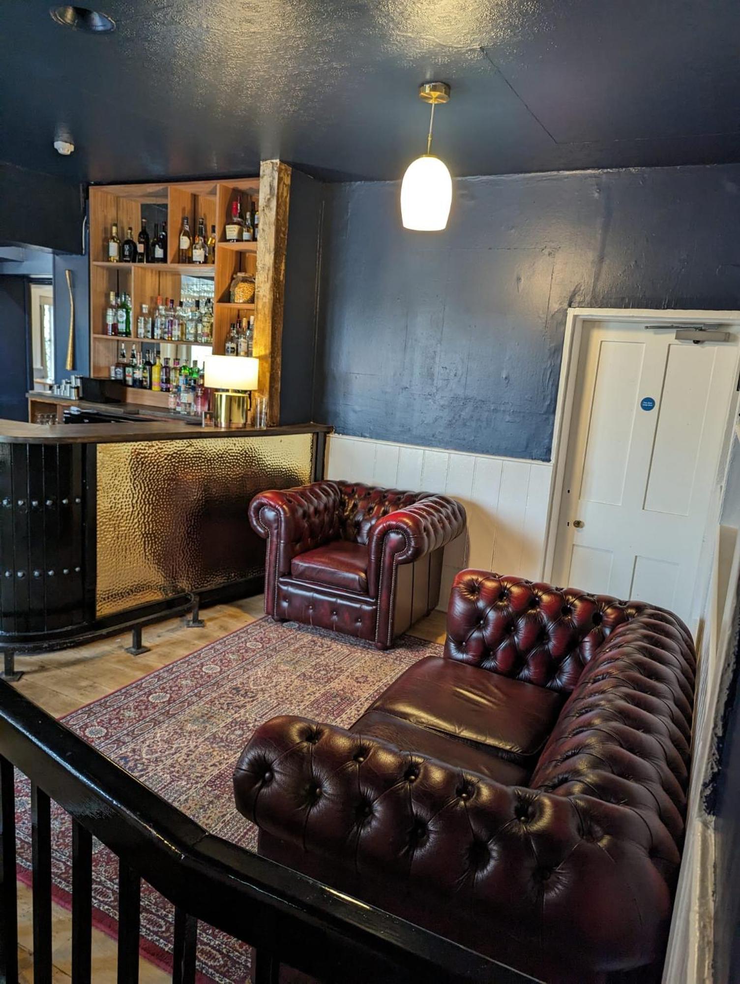 The Duke Hotel Hilmarton Exterior photo